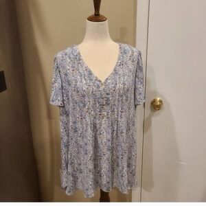 Sale- $10! Rose & Olive Blue and White Floral Blouse